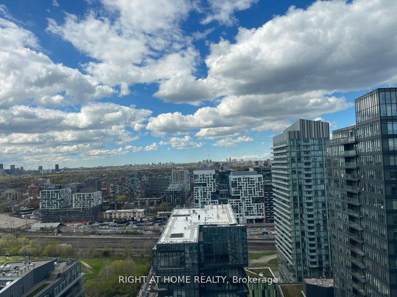 3205 - 19 Bathurst Street
