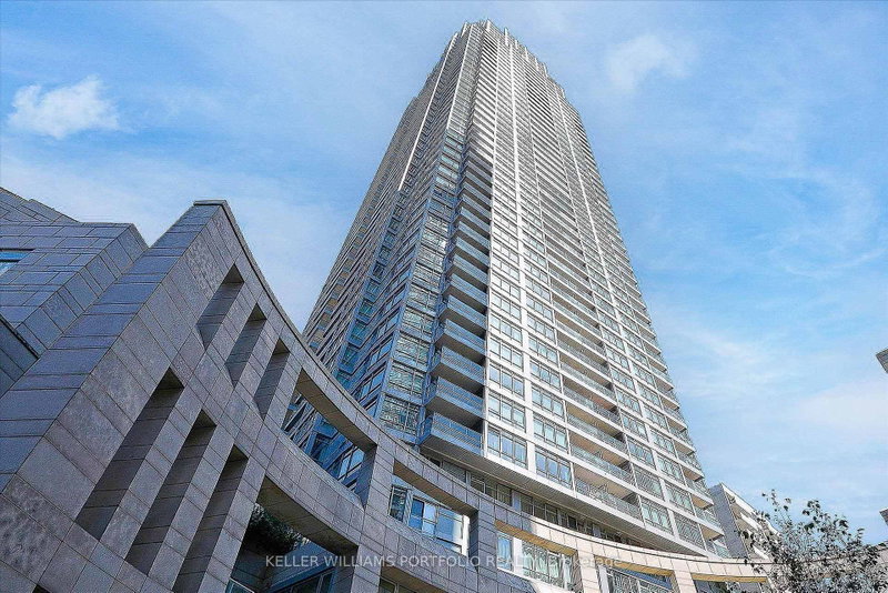 home for lease on 4111-2191 Yonge Street