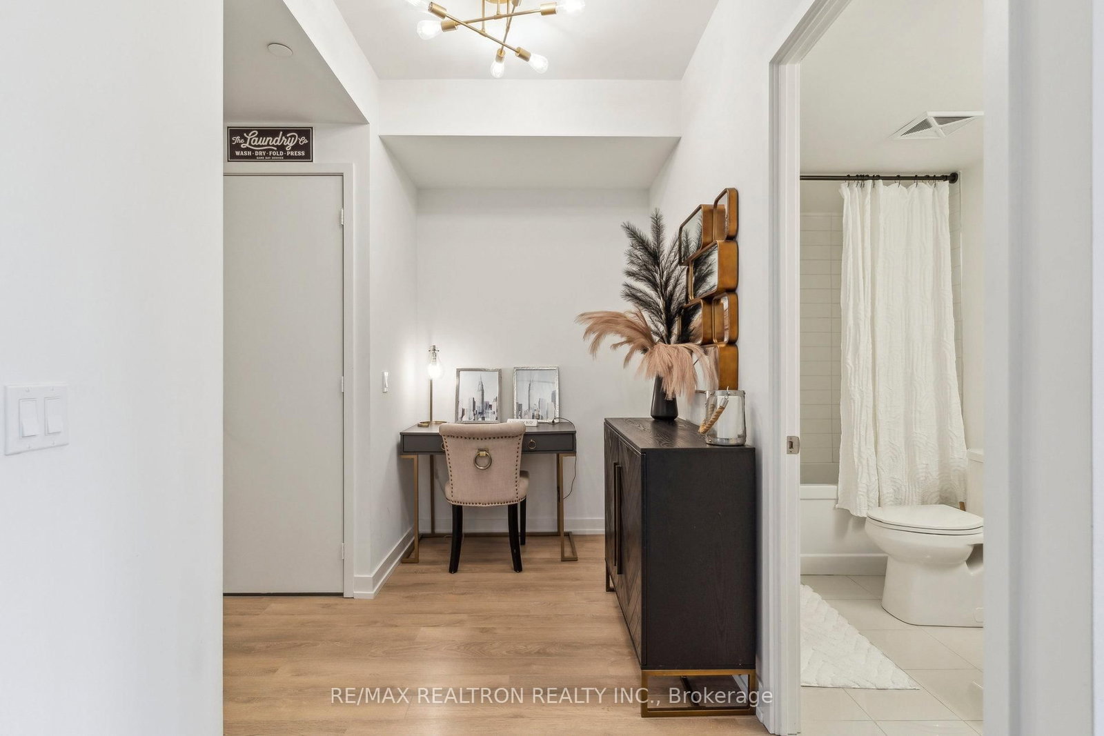 158 E Front Street • #325 • Toronto, ON photo 19