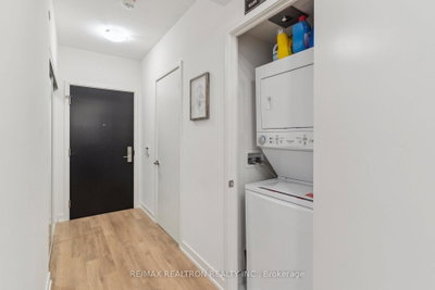 158 E Front Street • #325 • Toronto, ON
