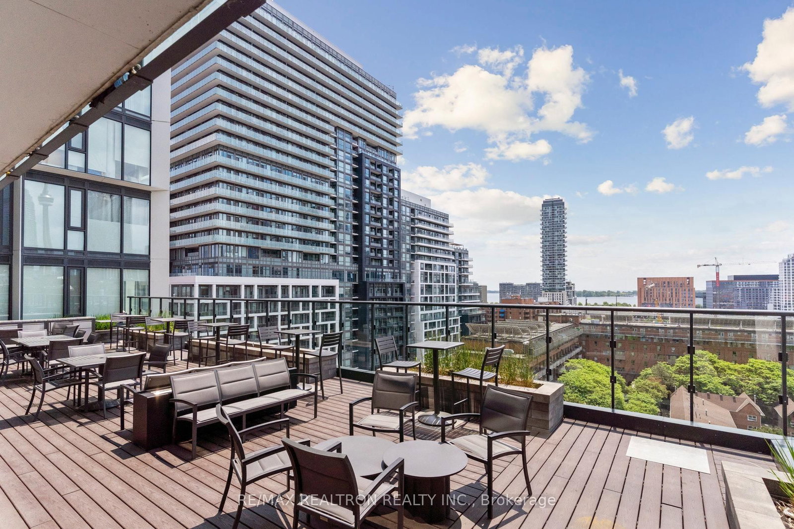 158 E Front Street • #325 • Toronto, ON photo 27