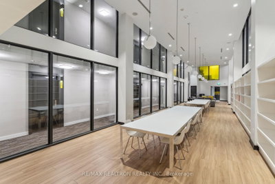158 E Front Street • #325 • Toronto, ON