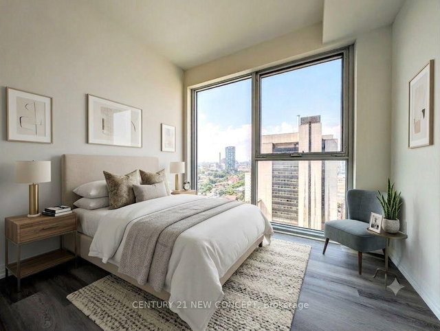 1602 - 280 Dundas Street W