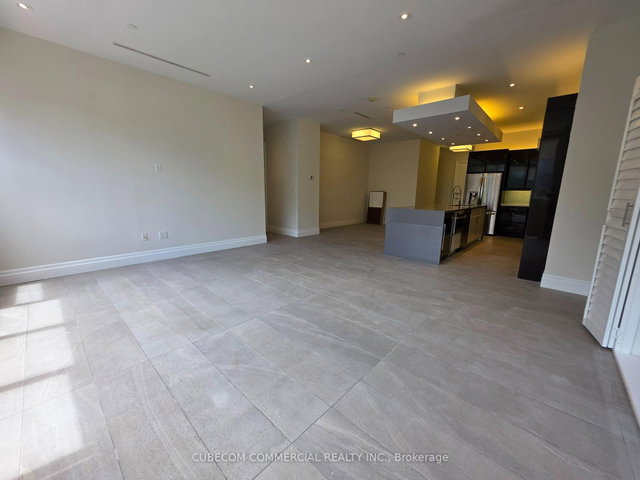 304 - 393 King Street W