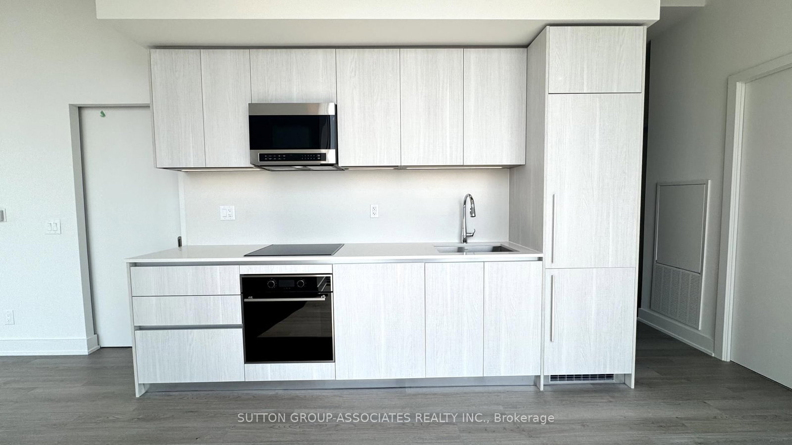 5002-8 Cumberland Street, Toronto, ON, photo 2