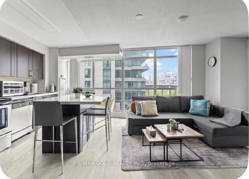 620 - 215 Fort York Boulevard