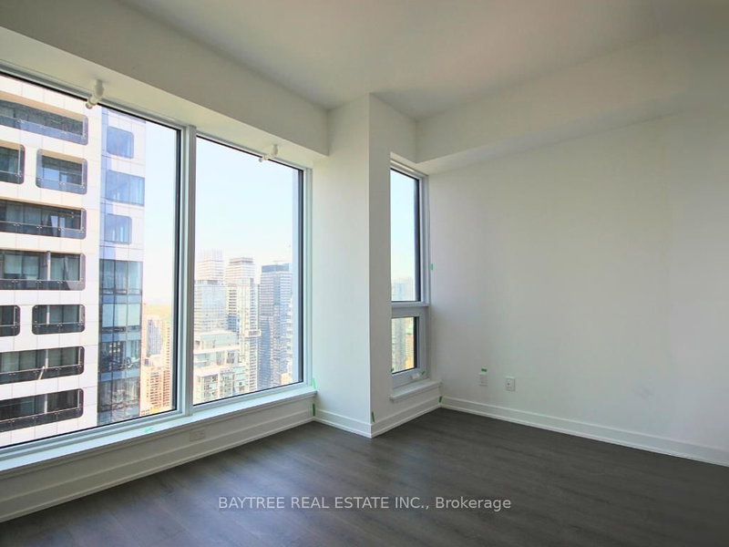 Unit 3106 — 8 Wellesley Street W, Toronto