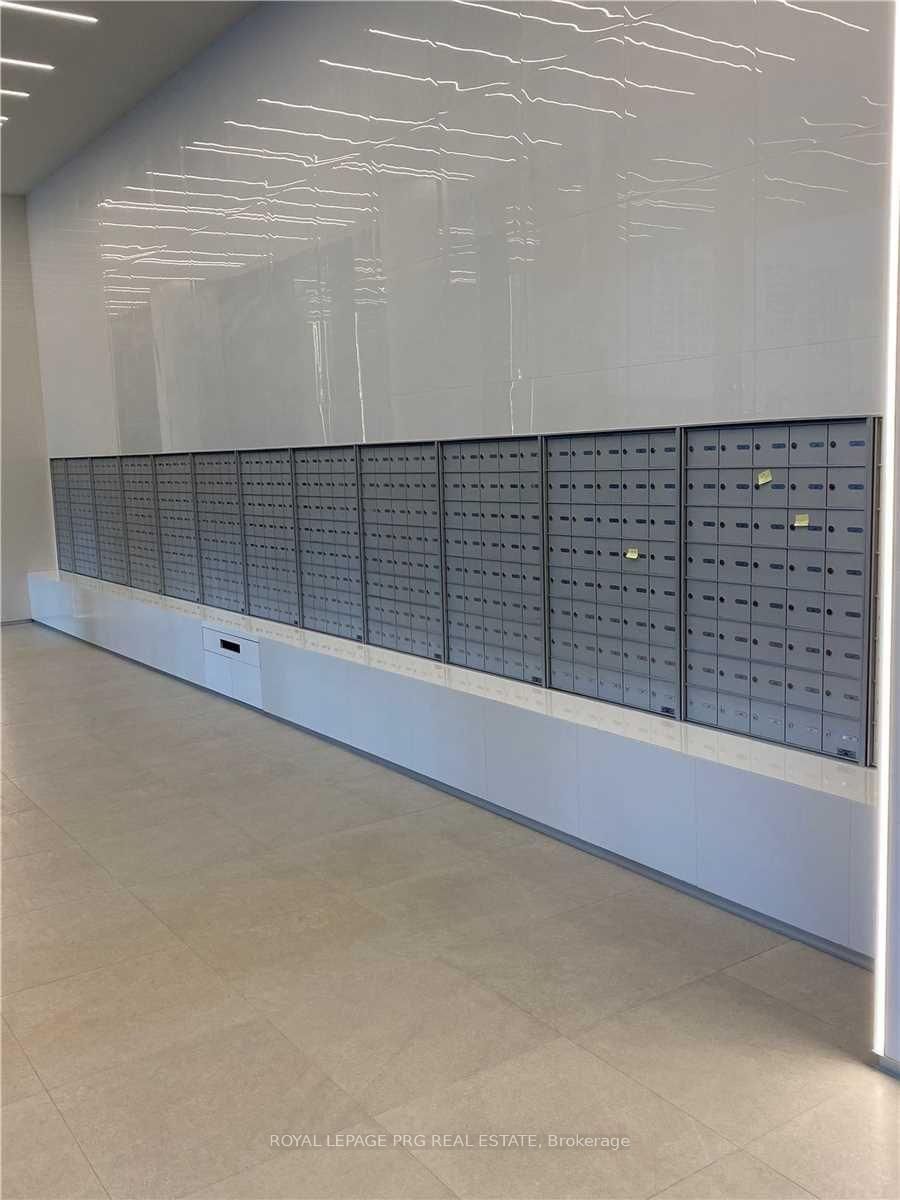 158 E Front Street • #1403 • Toronto, ON photo 11