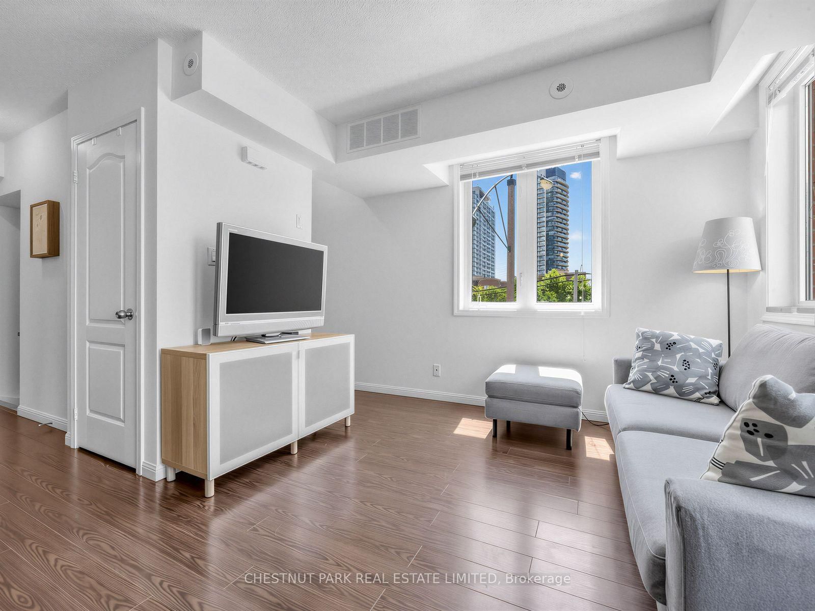 26 Douro Street • #333 • Toronto, ON photo 12