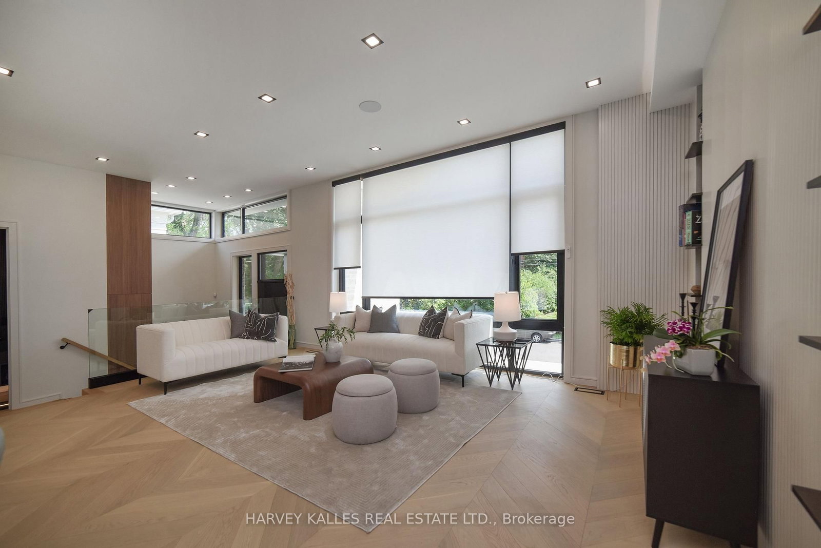 110 Mona Drive • Toronto, ON photo 7