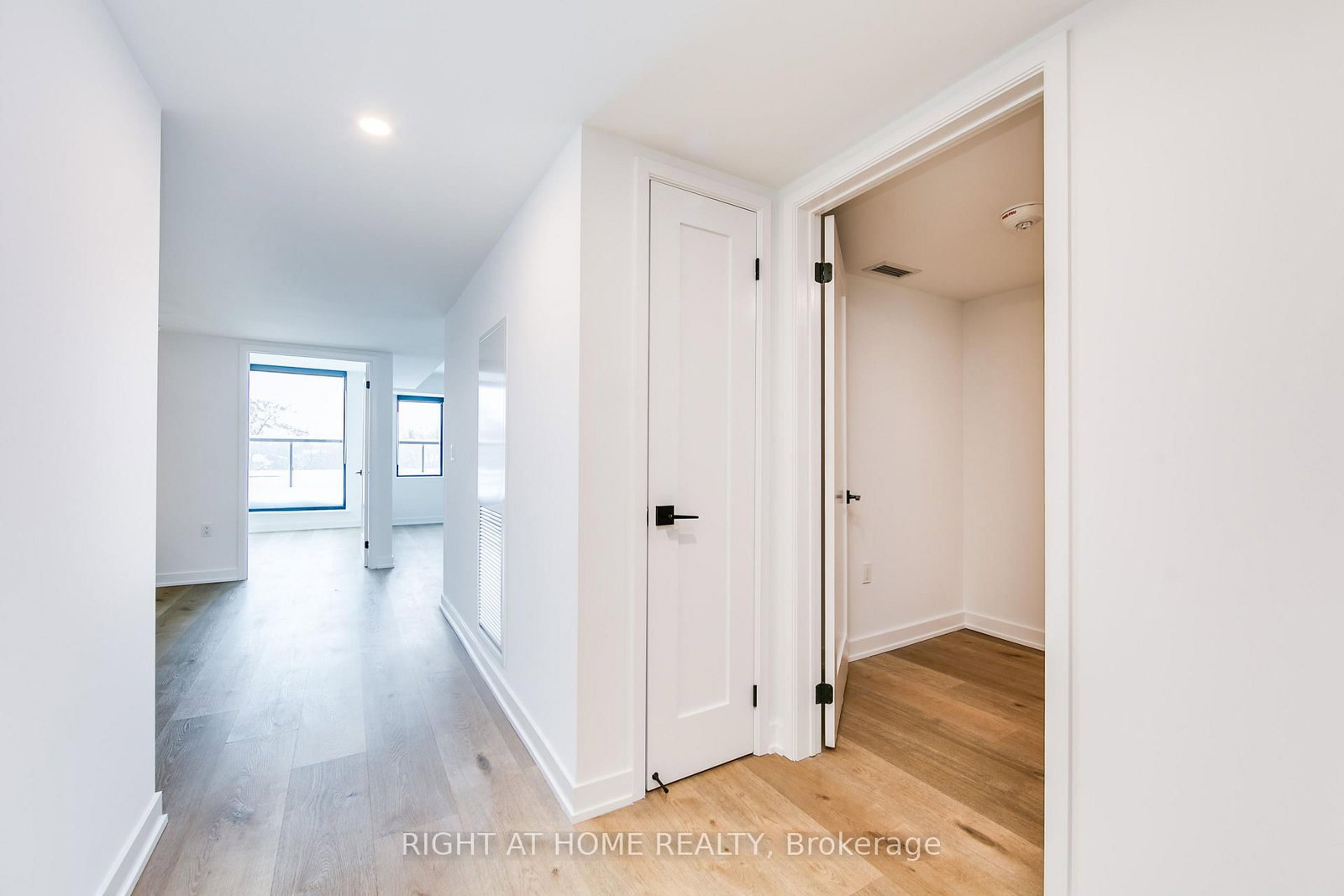 506-897 College Street, Toronto, ON, photo 5