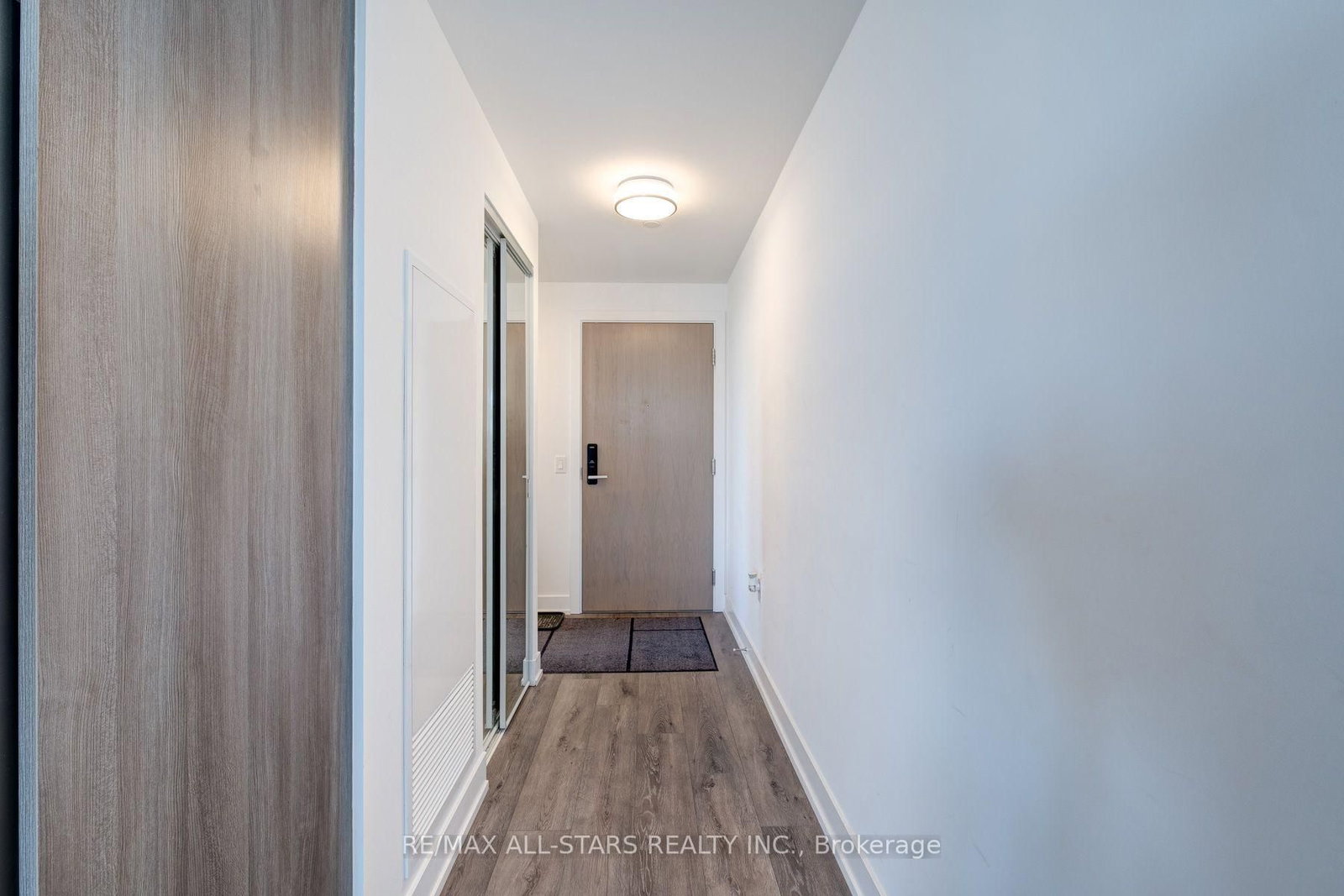 2302-575 Bloor Street, Toronto, ON, photo 3
