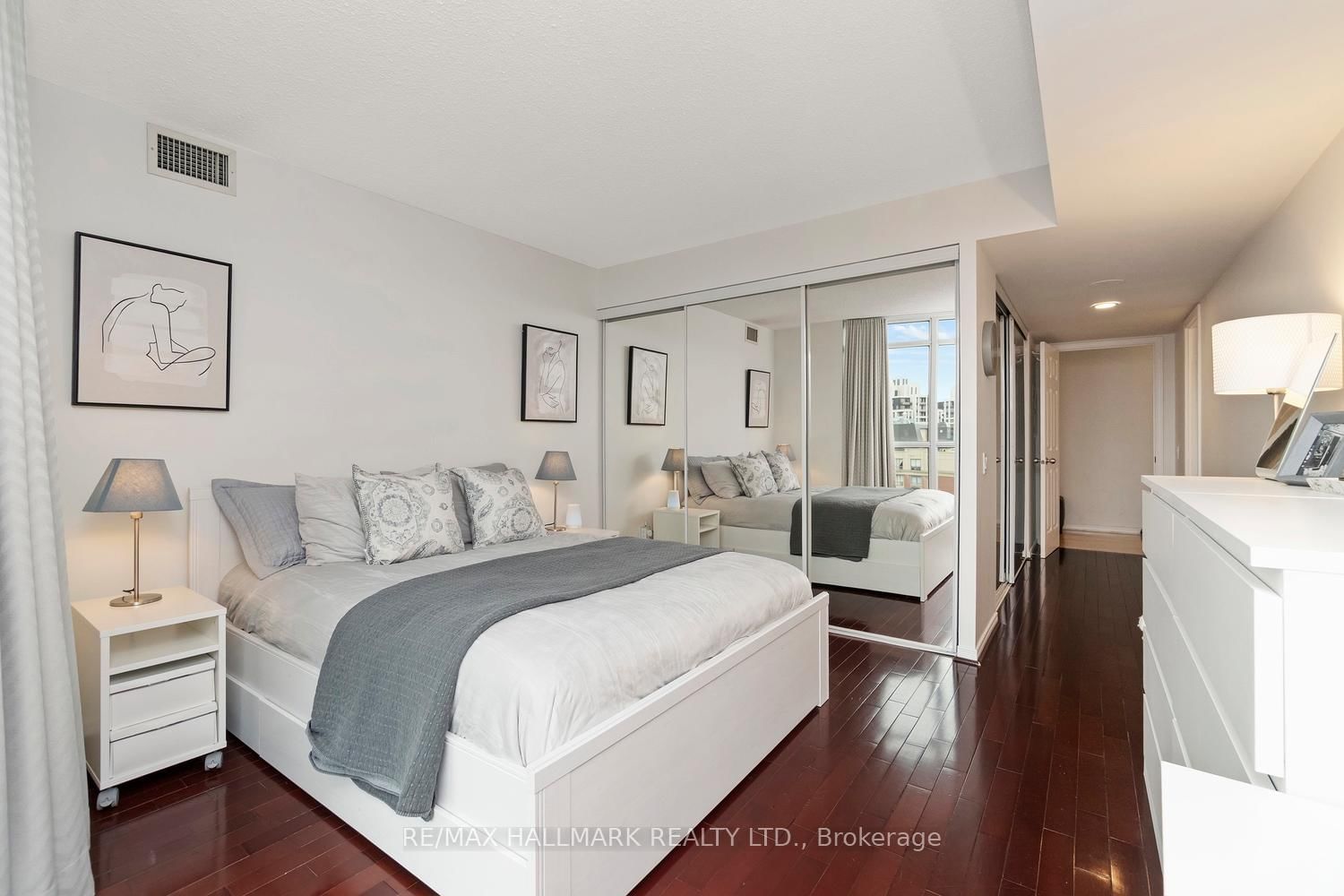 28 Harrison Garden Boulevard • #1902 • Toronto, ON photo 21