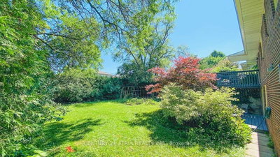 11 Danville Drive — photo 2