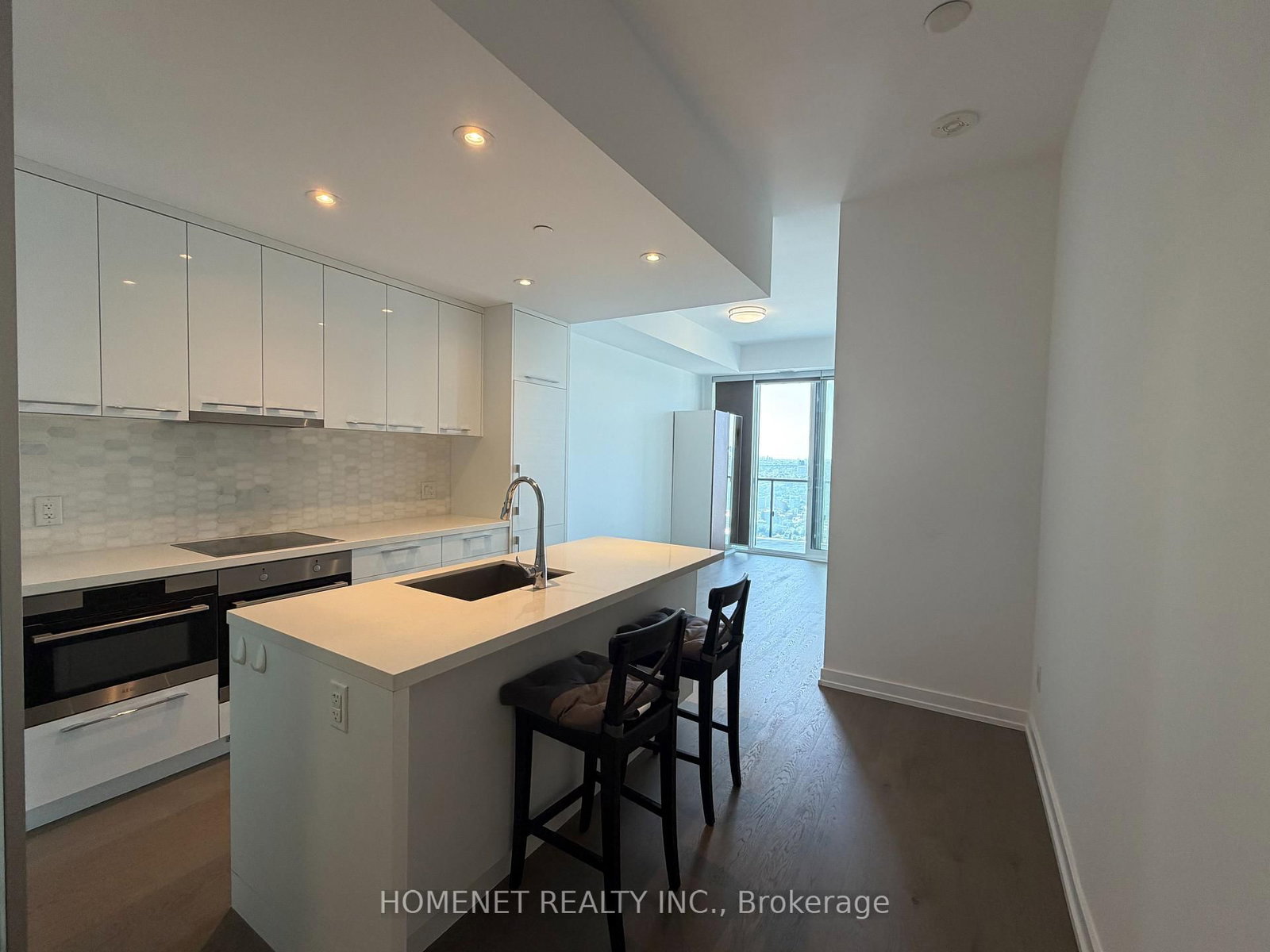 5101-488 University Avenue, Toronto, ON, photo 4