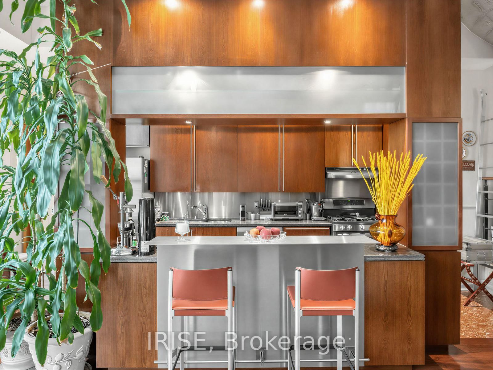 155 W Dalhousie Street • #1014 • Toronto, ON photo 11