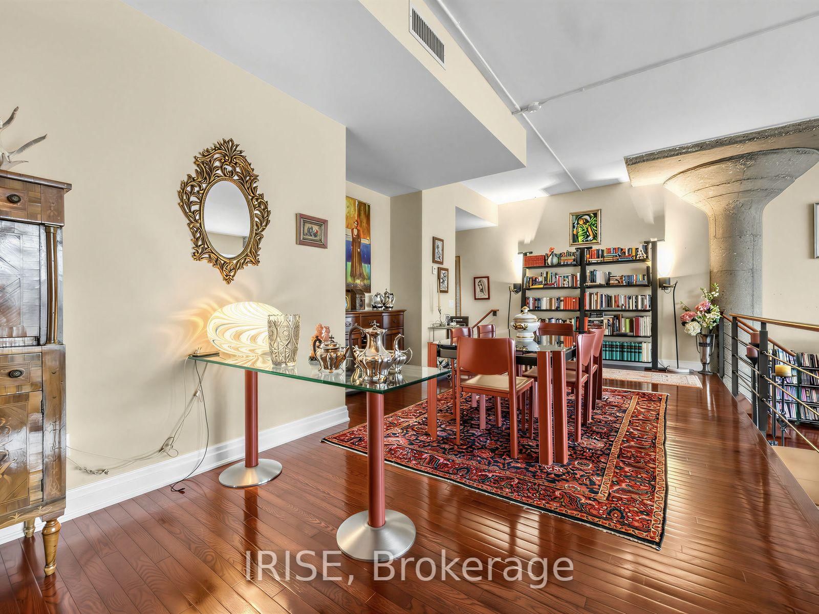 155 W Dalhousie Street • #1014 • Toronto, ON photo 17