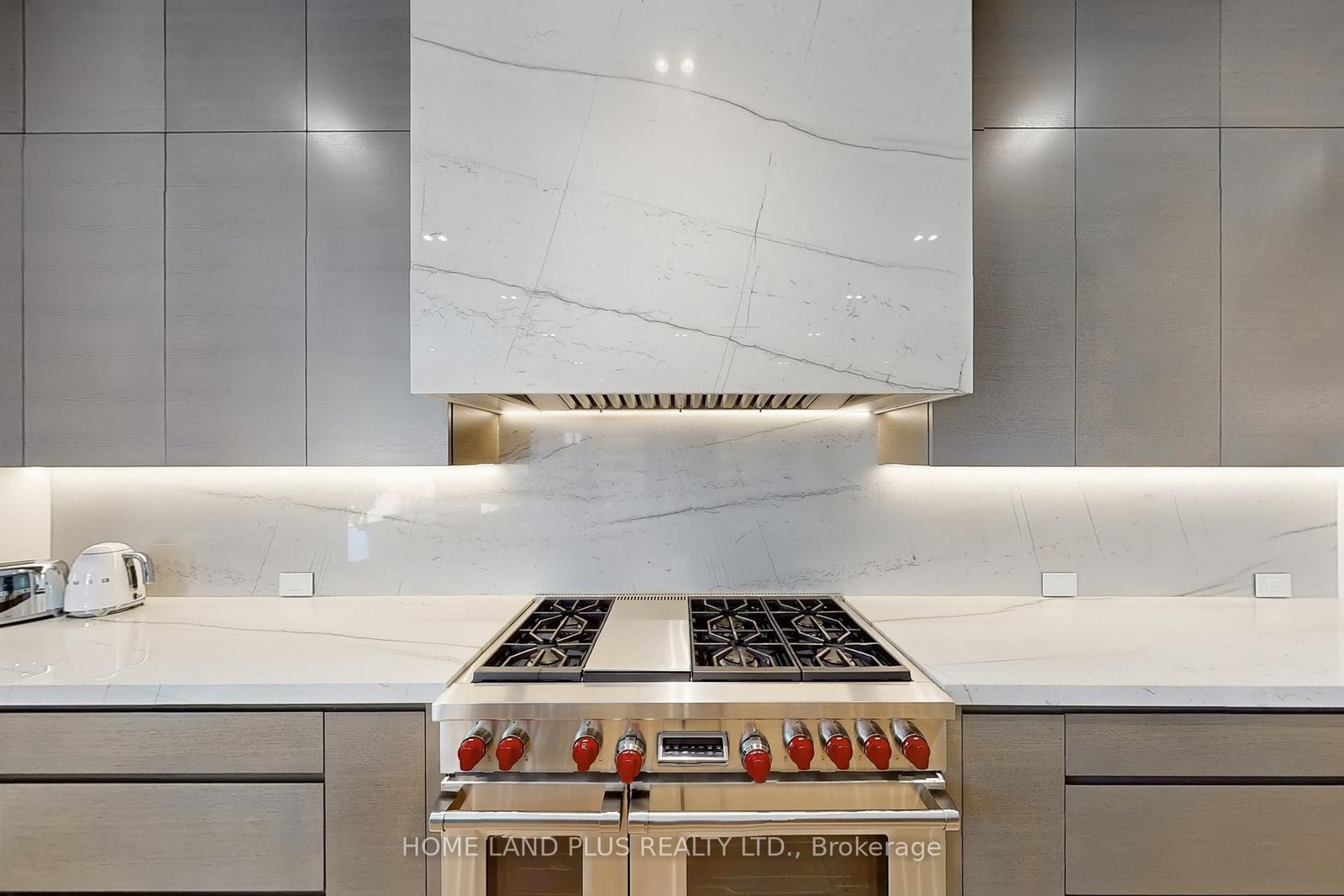 127 Ridley Boulevard • Toronto, ON photo 17