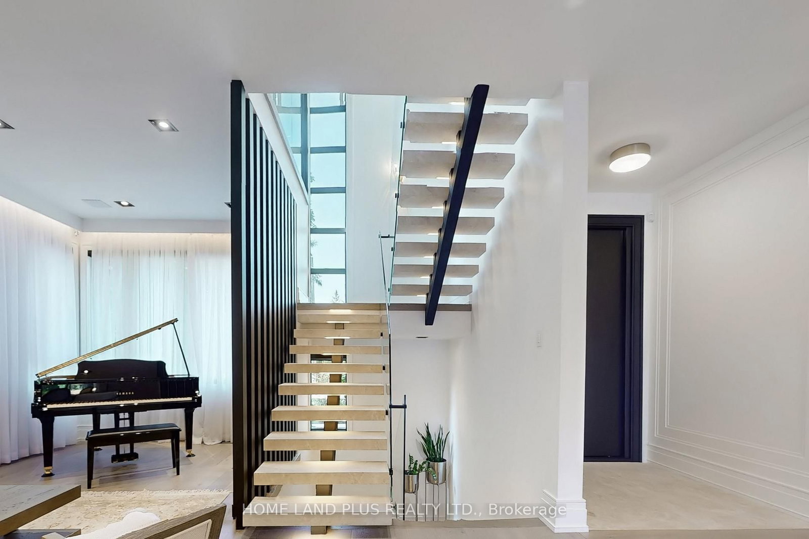 127 Ridley Boulevard • Toronto, ON photo 23