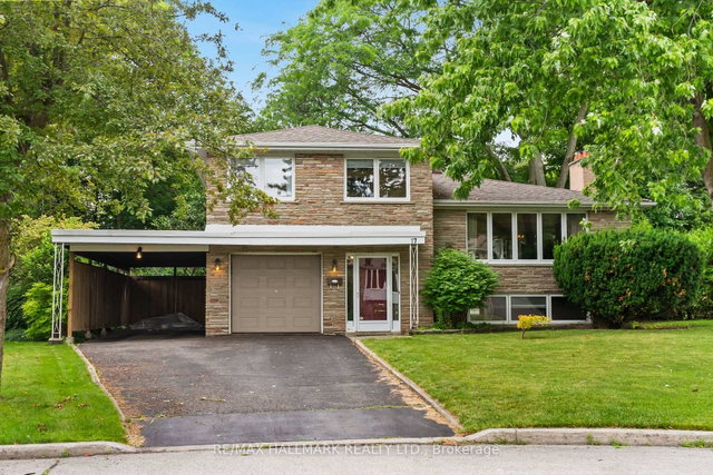 17 Greenyards Drive