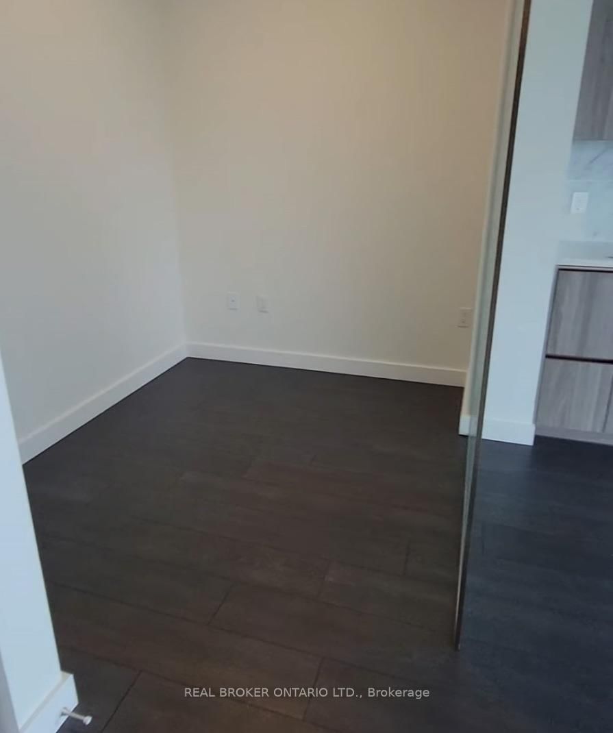 85 Mcmahon Drive, Unit 1008 - Photo 5