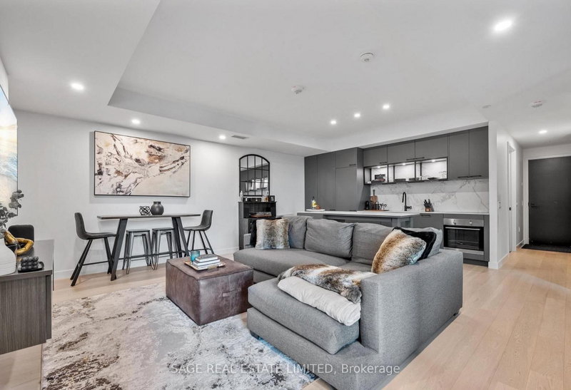 730 - 505 Richmond Street W