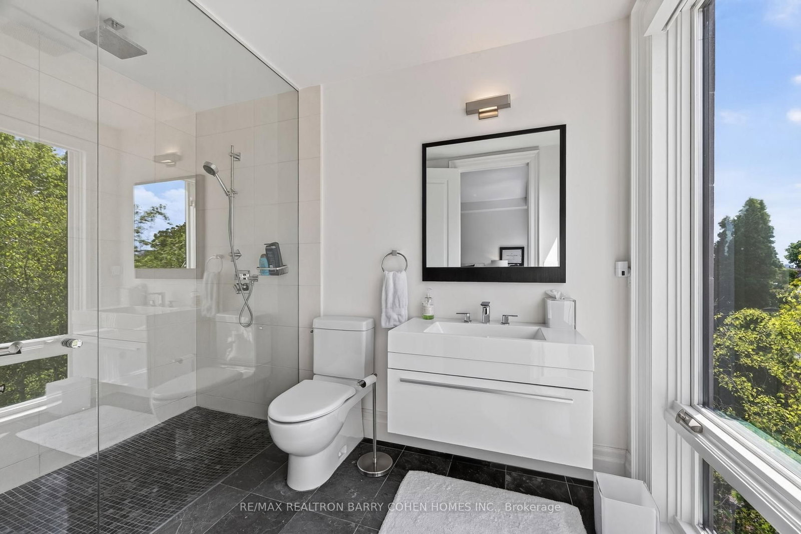 20B W Woodlawn Avenue • Toronto, ON photo 17