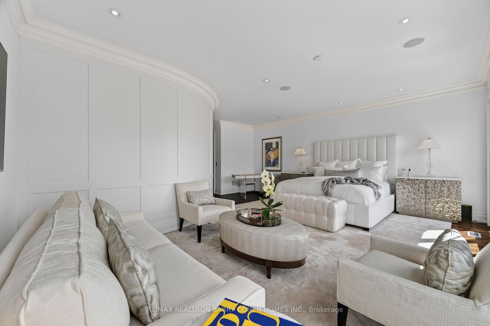 20B W Woodlawn Avenue • Toronto, ON photo 20