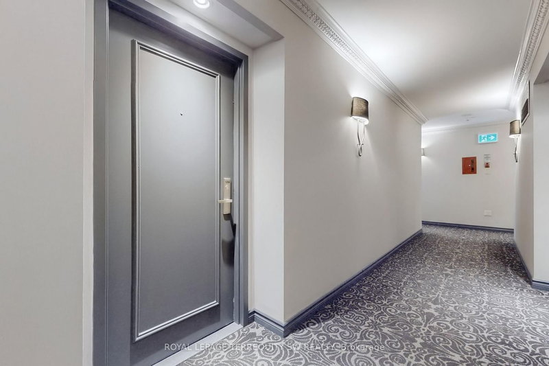 2001 - 71 Simcoe Street