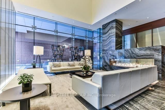 4207 - 180 University Avenue, Toronto 4