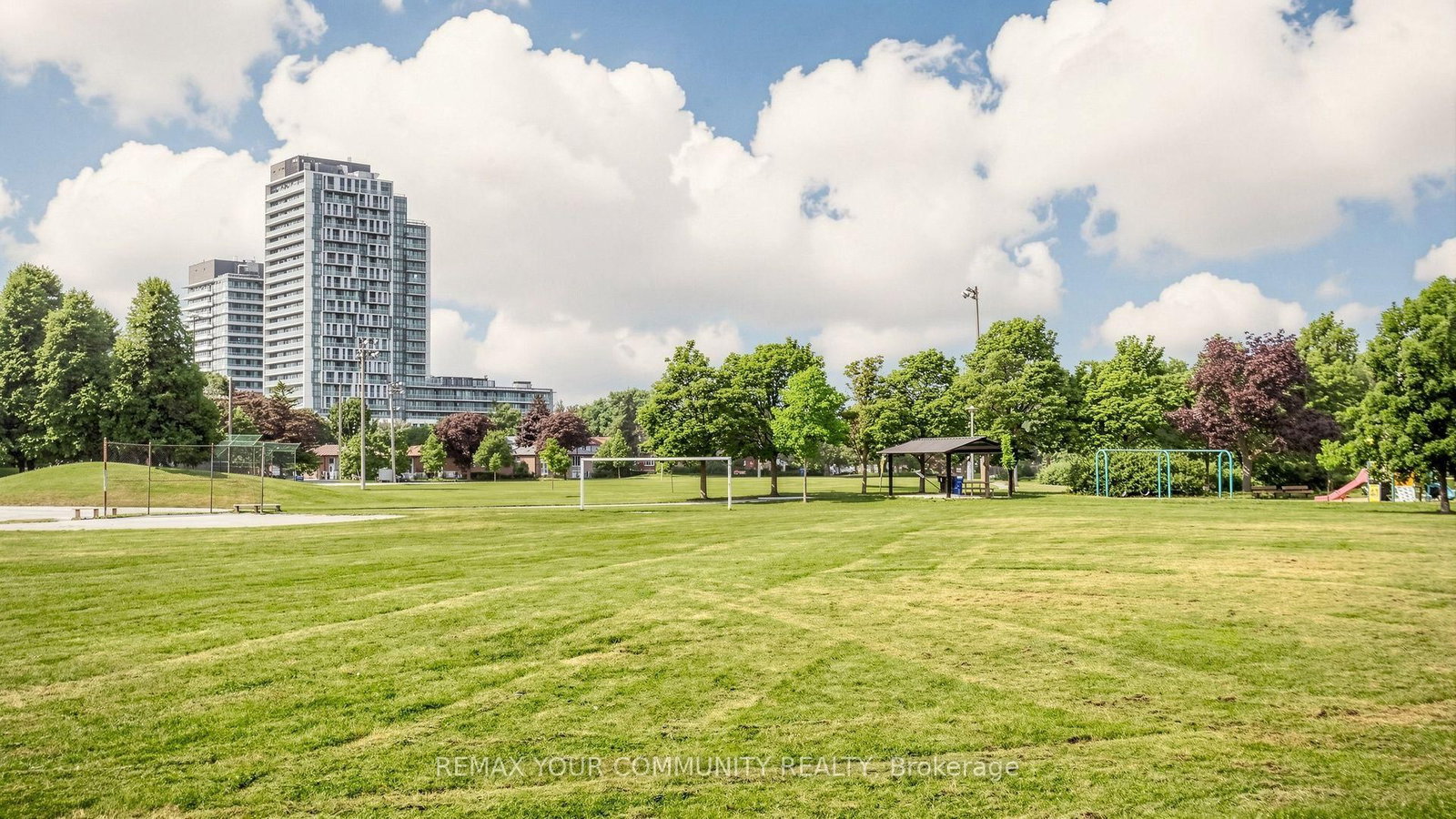 48 Crossbow Crescent • Toronto, ON photo 48