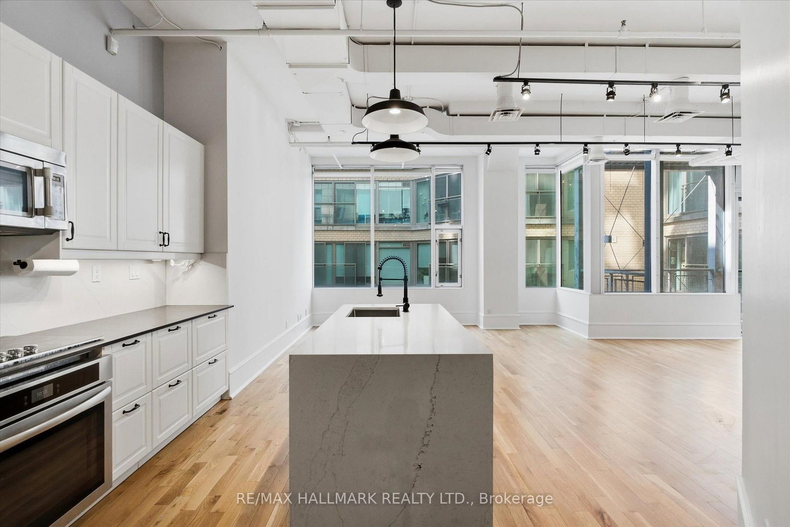 306-477 Richmond Street, Toronto, ON, photo 3
