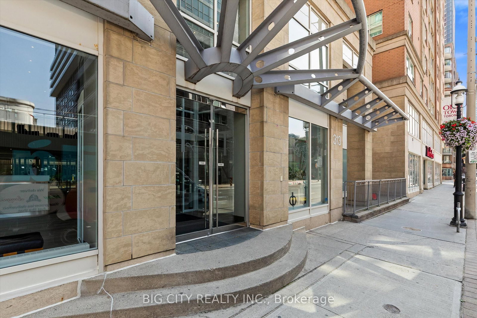 556-313 Richmond Street, Toronto, ON, photo 5