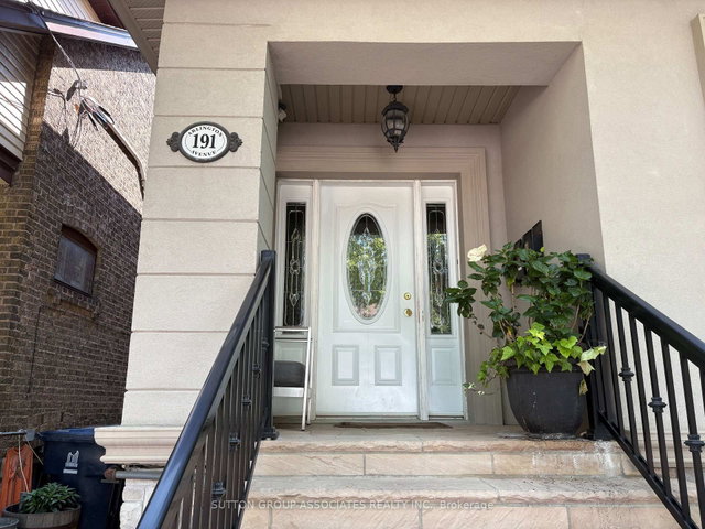 Upper - 191 Arlington Avenue