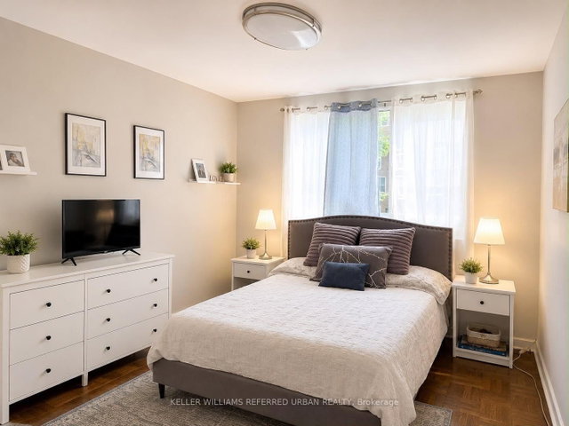4 - 17 Meadowbrook Road
