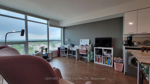 1207 - 15 Singer Court