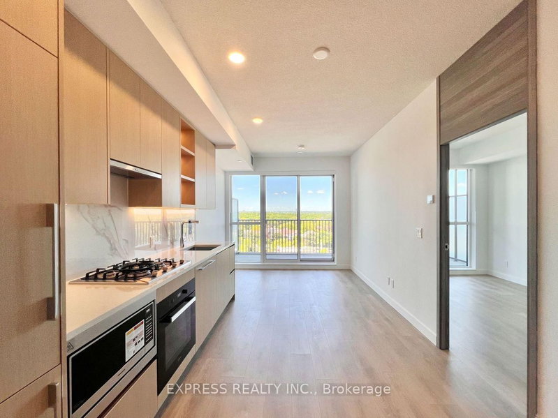 1008 - 68 Esther Shiner Boulevard