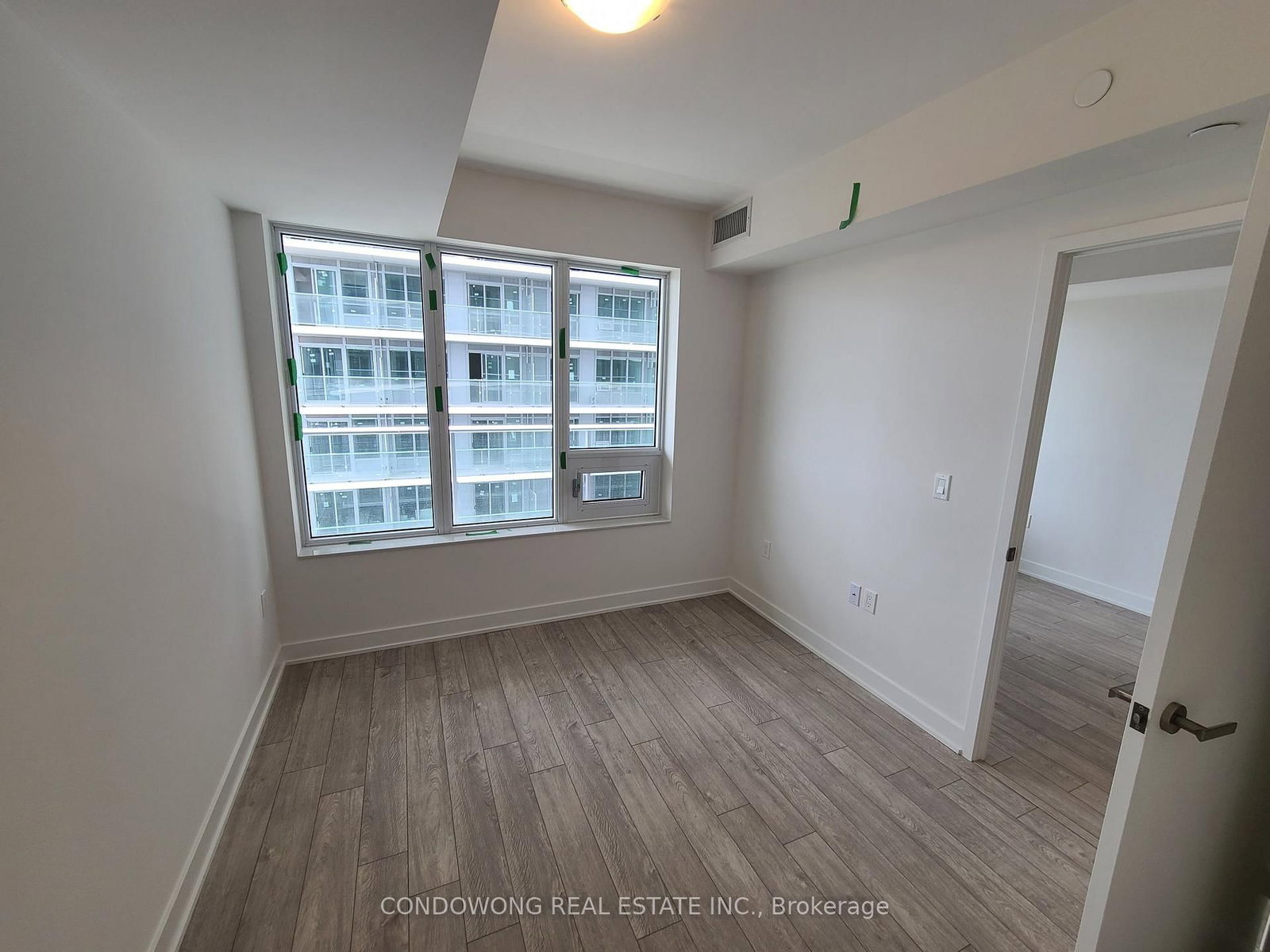2305-99 Broadway Avenue, Toronto, ON, photo 5