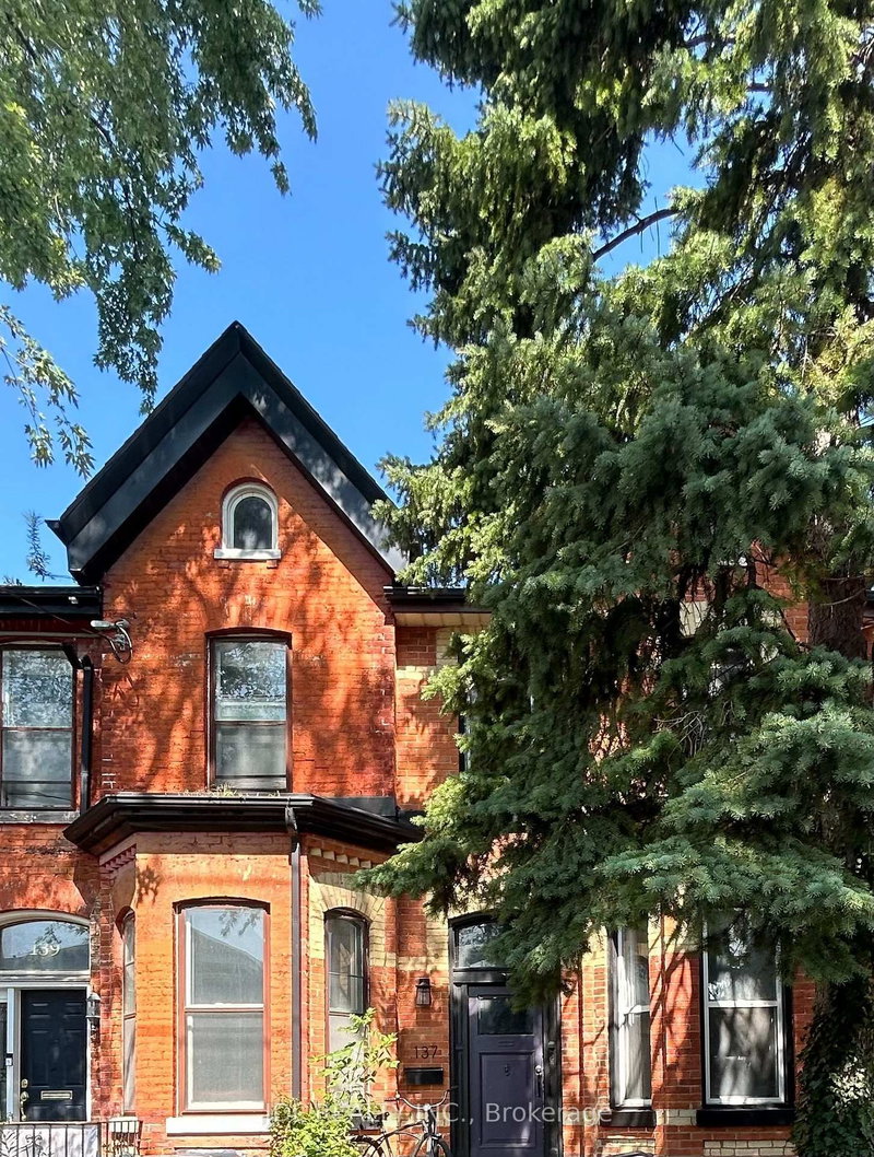 Unit Unit A — 137 Denison Ave Avenue, Toronto