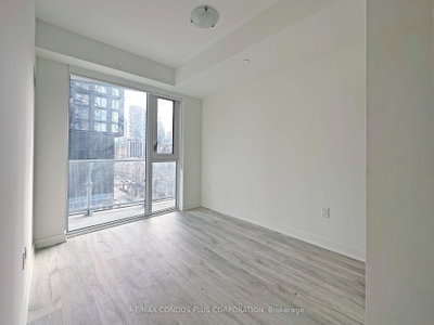 Unit 808 — 100 Dalhousie Street — more photos