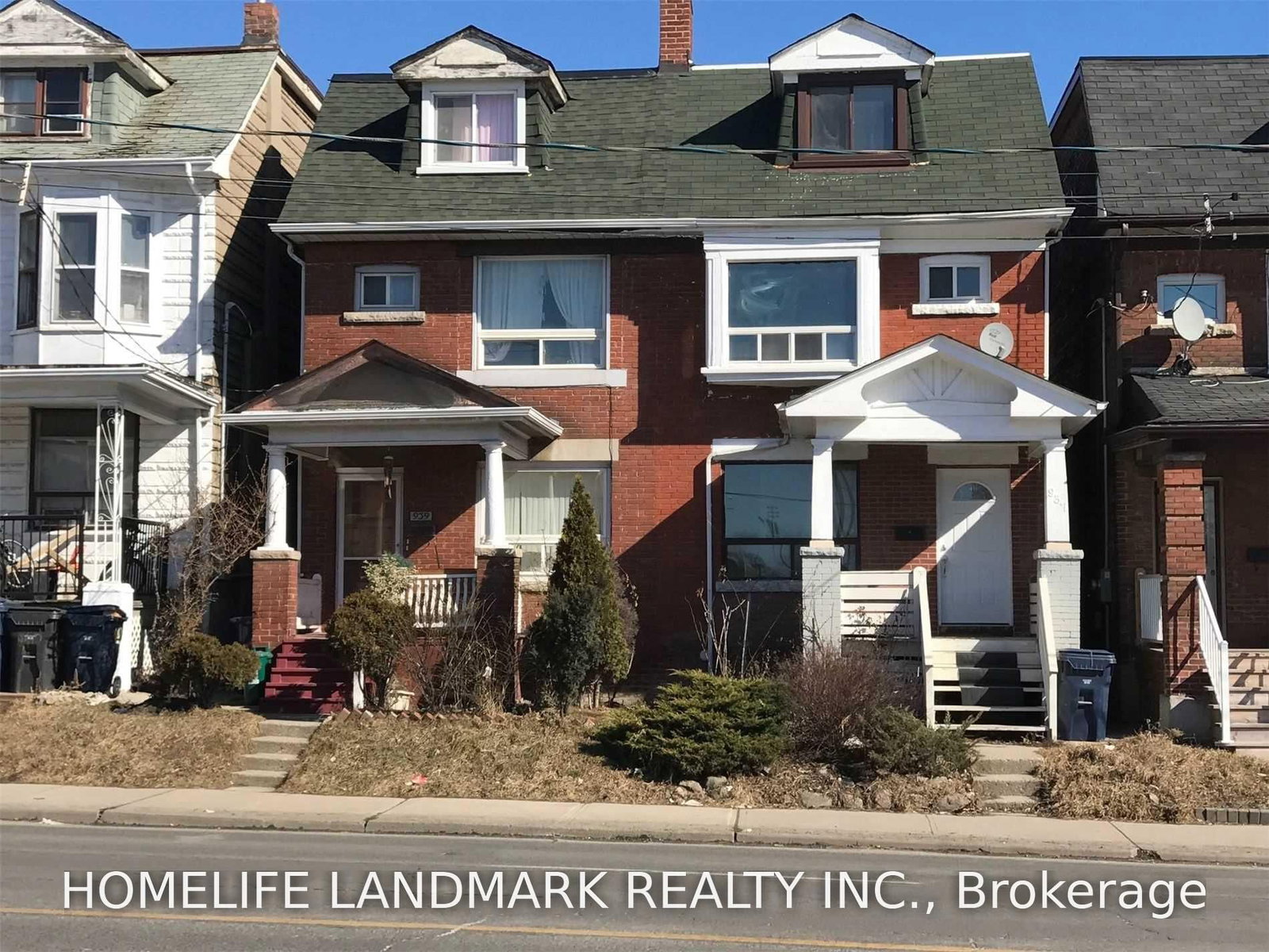 Upper-937 Dufferin Street, Toronto, ON