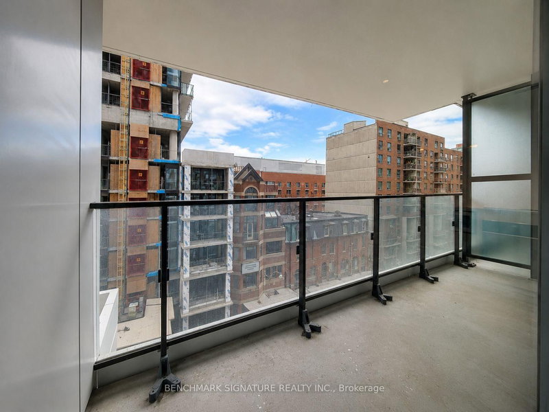 607 - 77 Shuter Street