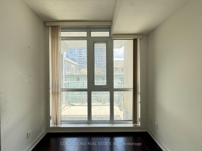 Unit 1504 — 30 Nelson Street — more photos