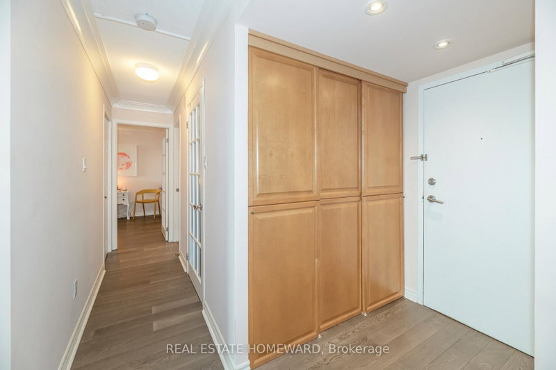 615 - 77 Maitland Place
