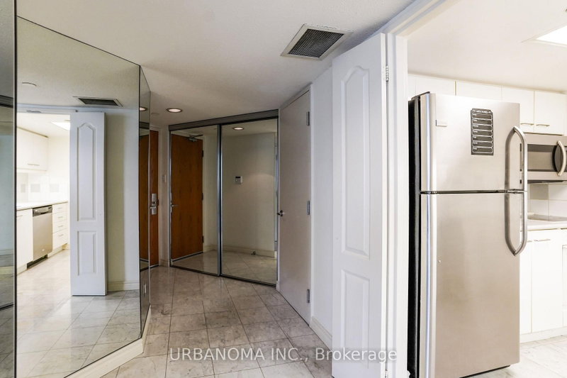 38 Elm Toronto,ON M5G 2K5 — Photo 11