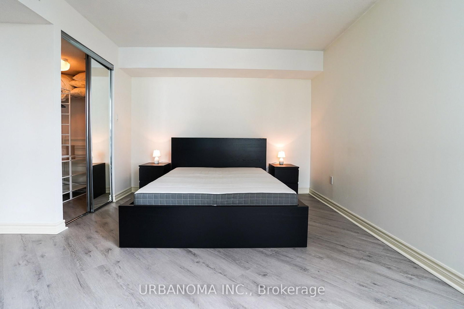 38 Elm Toronto,ON M5G 2K5 — Photo 16