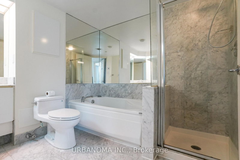 38 Elm Toronto,ON M5G 2K5 — Photo 21
