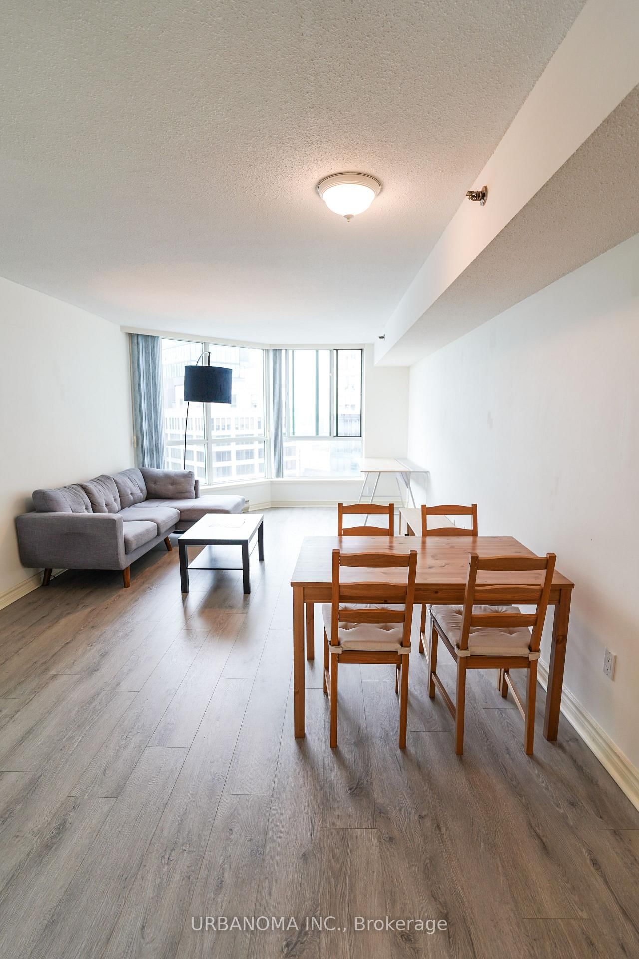 38 Elm Toronto,ON M5G 2K5 — Photo 8