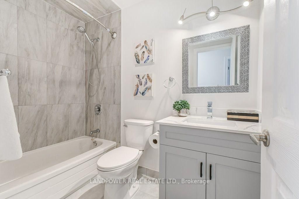 10 Brassbell Mill Way • Toronto, ON photo 24