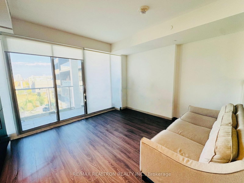 1018 - 20 Edward St Street
